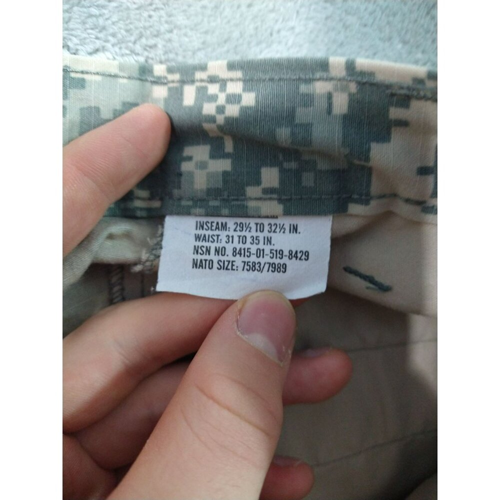 US Military Pants Mens Medium Army Combat ACU Cargo Trousers Digital Camo - Picture 7 of 9